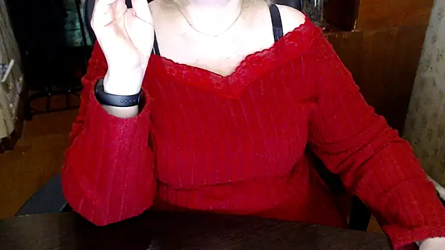 Snapshot of AlisaHot55 chatting on 05-13-26, 10:12 AlisaHot55 online show from 05-13-26, 10:12