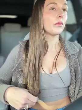 lunagirl13 online show from 11-10-25, 09:58