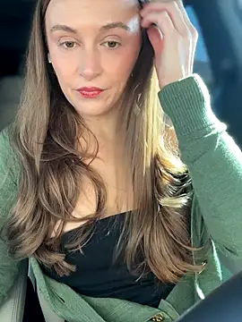 lunagirl13 online show from 11-13-25, 06:18