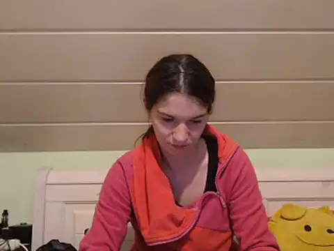 Snapshot of Geile-Luna chatting on 01-04-25, 07:02 Geile-Luna online show from 01-04-25, 07:02