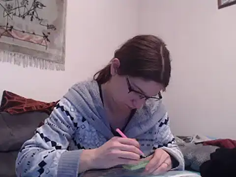 Snapshot of Geile-Luna chatting on 02-04-25, 07:33 Geile-Luna online show from 02-04-25, 07:33