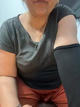 Preet Kaur 69 online show from 12-26-24, 06:33