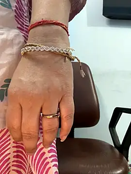 Preet Kaur 69 online show from 11-20-25, 06:18