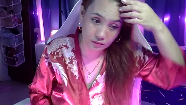 Snapshot of yourbabe_Brielle chatting on 10-05-25, 03:54 yourbabe Brielle online show from 10-05-25, 03:54
