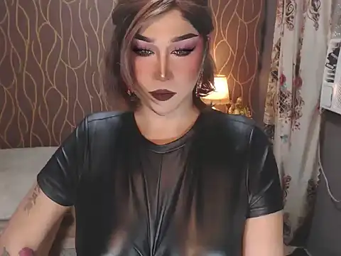 Snapshot of Transdomts4u chatting on 02-24-26, 08:40 Transdomts4u online show from 02-24-26, 08:40