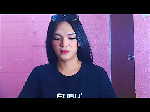 Snapshot of WONDERWOMAN2023 chatting on 11-13-25, 09:08 WONDERWOMAN2023 online show from 11-13-25, 09:08