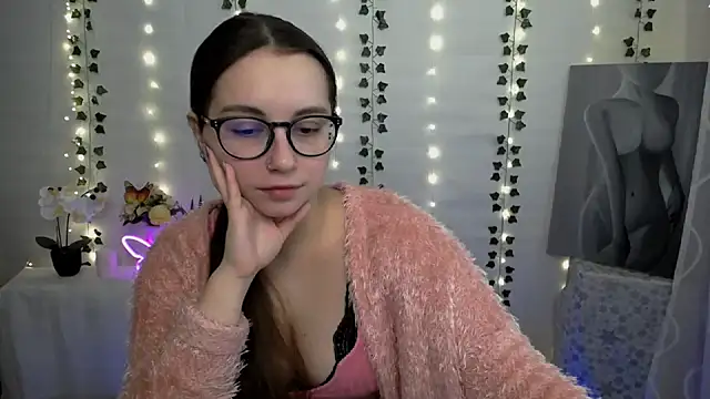 SweetPrincess  online show from 02-05-25, 10:30