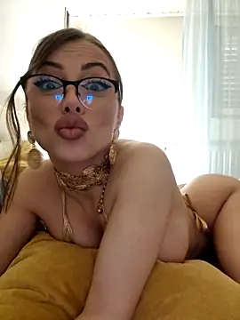 TamaraSavage online show from 03-11-25, 12:28