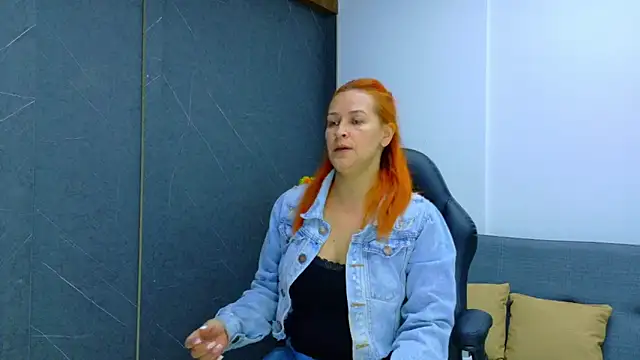 Britney taylor  online show from 01-12-26, 07:08