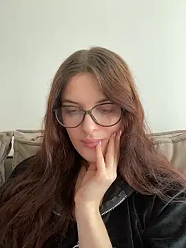 little belucci online show from 01-31-25, 10:10