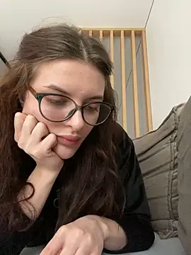 little belucci online show from 02-01-25, 11:54