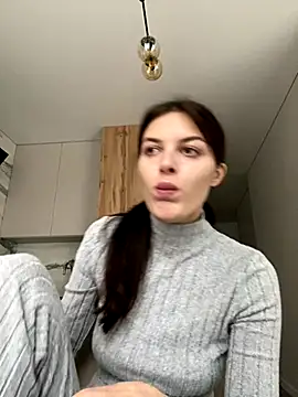 little belucci online show from 10-01-25, 02:23