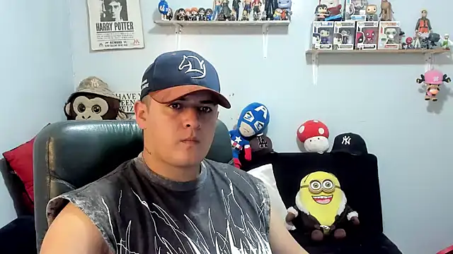 Snapshot of ney_22 chatting on 05-04-26, 03:02 ney 22 online show from 05-04-26, 03:02
