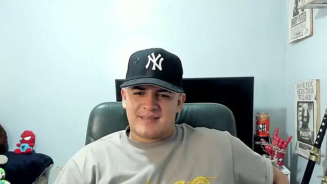 Snapshot of ney_22 chatting on 05-09-26, 01:38 ney 22 online show from 05-09-26, 01:38