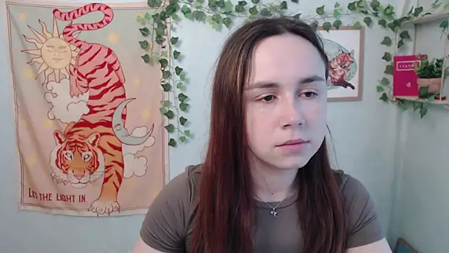 VeryVeryVeryShy  online show from 06-03-26, 05:43