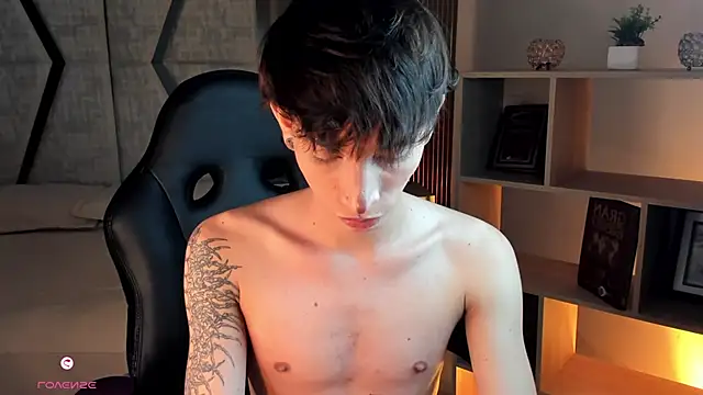 AndyWiilliams online show from 04-05-26, 09:01