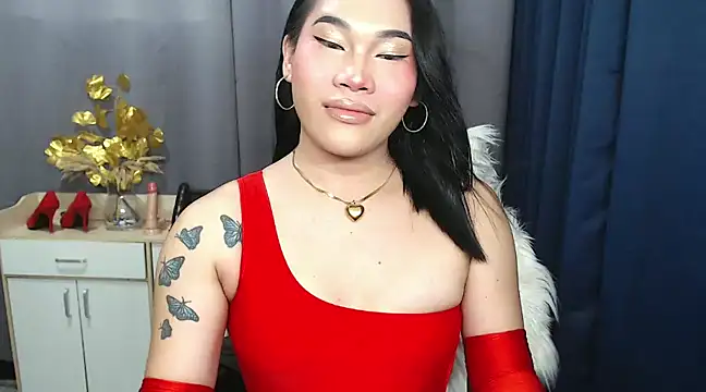 Snapshot of Ur_Fantastic_Lina chatting on 12-26-24, 01:32 Ur Fantastic Lina online show from 12-26-24, 01:32