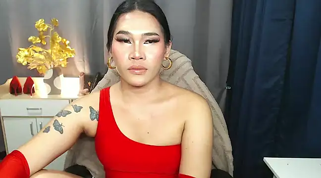 Snapshot of Ur_Fantastic_Lina chatting on 01-23-25, 05:21 Ur Fantastic Lina online show from 01-23-25, 05:21