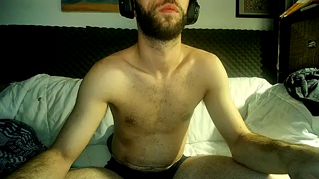 Snapshot of MikeLovesex699 chatting on 10-01-25, 10:10 MikeLovesex699 online show from 10-01-25, 10:10