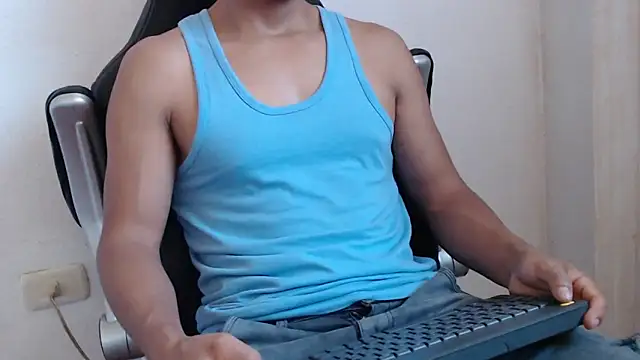 Snapshot of sexatlexx chatting on 02-05-25, 02:26 sexatlexx online show from 02-05-25, 02:26