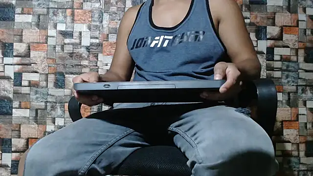 Snapshot of sexatlexx chatting on 09-20-25, 03:18 sexatlexx online show from 09-20-25, 03:18