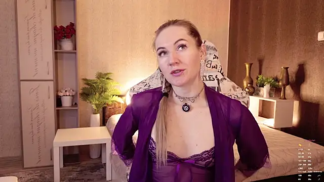 Snapshot of Hello_Lisha chatting on 04-28-26, 08:19 Hello Lisha online show from 04-28-26, 08:19