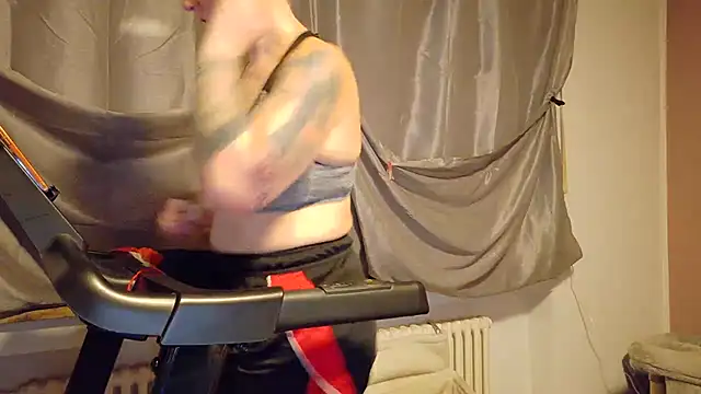 Snapshot of wetgerman_2 chatting on 04-21-26, 10:01 wetgerman 2 online show from 04-21-26, 10:01