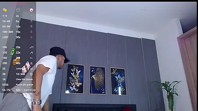 Snapshot of Bigcock_21cm_ chatting on 03-15-25, 07:38 Bigcock 21cm  online show from 03-15-25, 07:38