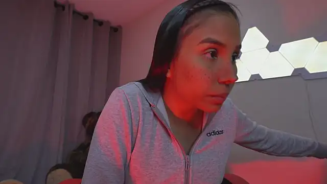 Dubois Amy online show from 02-20-25, 02:40