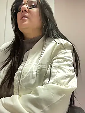 SWEETLILY18 online show from 01-11-25, 11:12