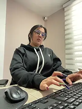 SWEETLILY18 online show from 01-13-25, 01:28