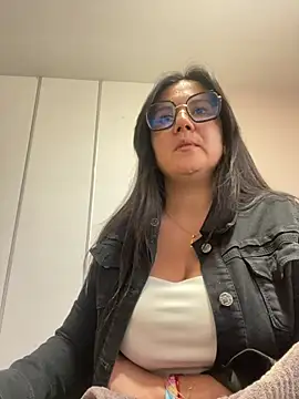 SWEETLILY18 online show from 01-20-25, 02:25