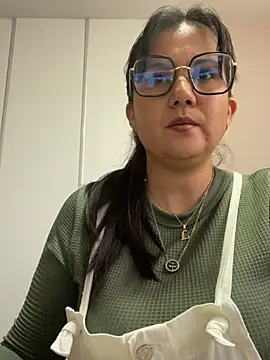 SWEETLILY18 online show from 02-11-25, 02:35