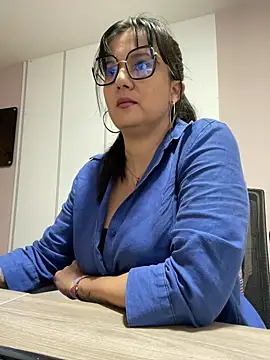 SWEETLILY18 online show from 02-24-25, 11:21