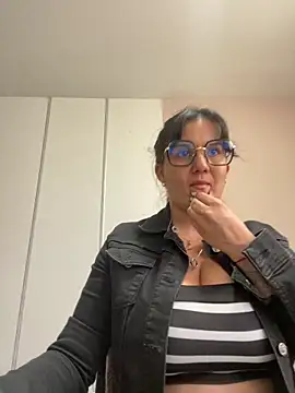 SWEETLILY18 online show from 03-04-25, 02:21