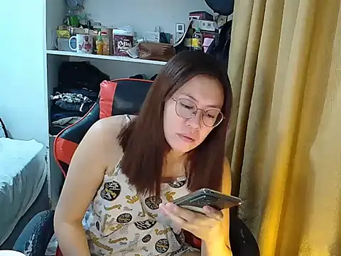 crizzybel online show from 04-21-26, 04:19