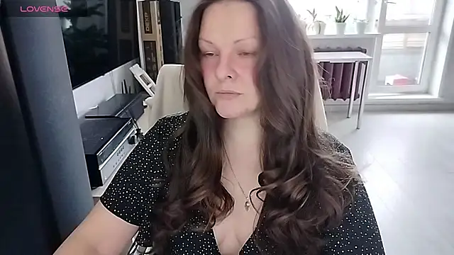 Snapshot of Marla_Singerrr chatting on 05-17-26, 05:38 Marla Singerrr online show from 05-17-26, 05:38