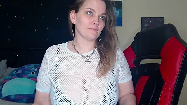 Snapshot of ToxicLilly chatting on 12-20-24, 10:27 ToxicLilly online show from 12-20-24, 10:27