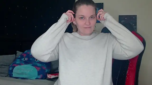 Snapshot of ToxicLilly chatting on 01-22-25, 11:34 ToxicLilly online show from 01-22-25, 11:34