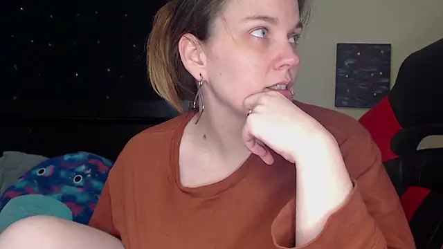 Snapshot of ToxicLilly chatting on 03-09-25, 11:58 ToxicLilly online show from 03-09-25, 11:58