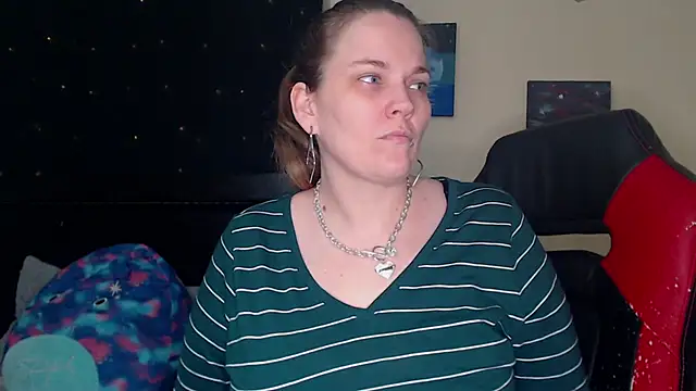 Snapshot of ToxicLilly chatting on 03-23-25, 08:04 ToxicLilly online show from 03-23-25, 08:04