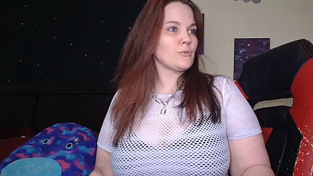 Snapshot of ToxicLilly chatting on 09-16-25, 06:36 ToxicLilly online show from 09-16-25, 06:36