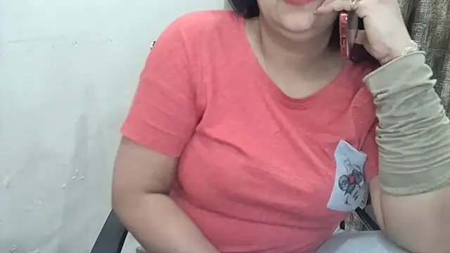 Zoya Varma004 online show from 01-24-25, 08:55