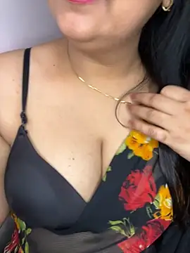 Zoya Varma004 online show from 11-28-25, 09:34