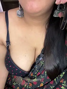 Zoya Varma004 online show from 03-11-26, 06:19