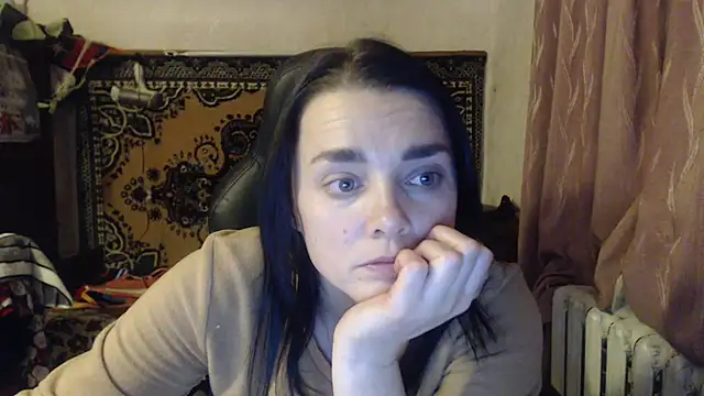 Snapshot of AlisaLaDiva chatting on 12-13-24, 08:47 AlisaLaDiva online show from 12-13-24, 08:47