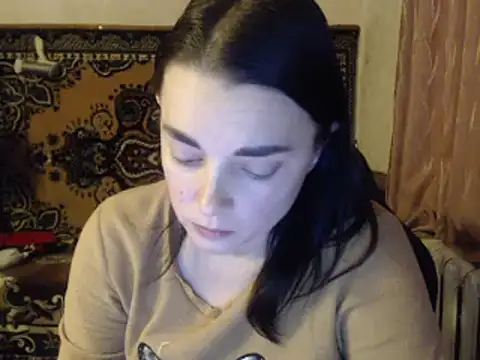 Snapshot of AlisaLaDiva chatting on 02-23-25, 09:16 AlisaLaDiva online show from 02-23-25, 09:16