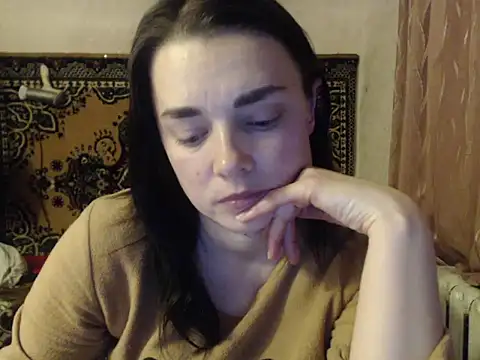 Snapshot of AlisaLaDiva chatting on 03-05-25, 09:04 AlisaLaDiva online show from 03-05-25, 09:04