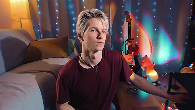 Snapshot of Breston_Sweet chatting on 12-21-25, 05:03 Breston Sweet online show from 12-21-25, 05:03