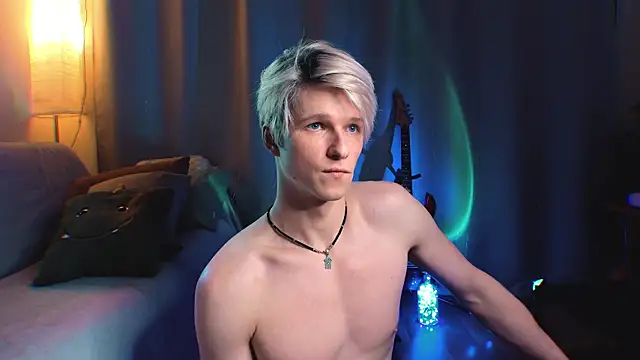 Snapshot of Breston_Sweet chatting on 01-10-26, 03:30 Breston Sweet online show from 01-10-26, 03:30